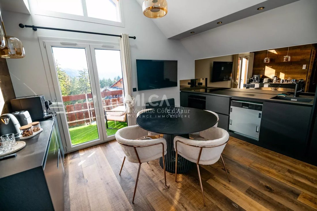 Apartment in Saint-Etienne-de-Tinée, Provence-Alpes-Côte d'Azur, France 1 - 15077981