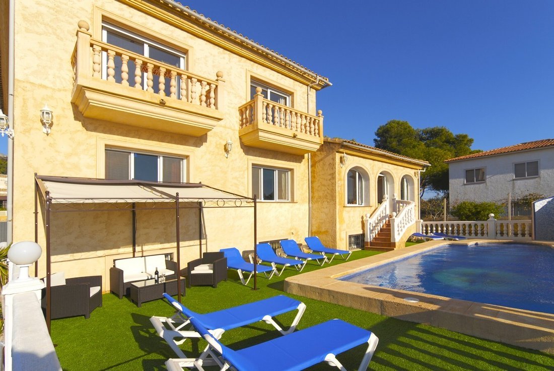 Villa in Calp / Calpe, Valencian Community, Spain 2 - 12833167