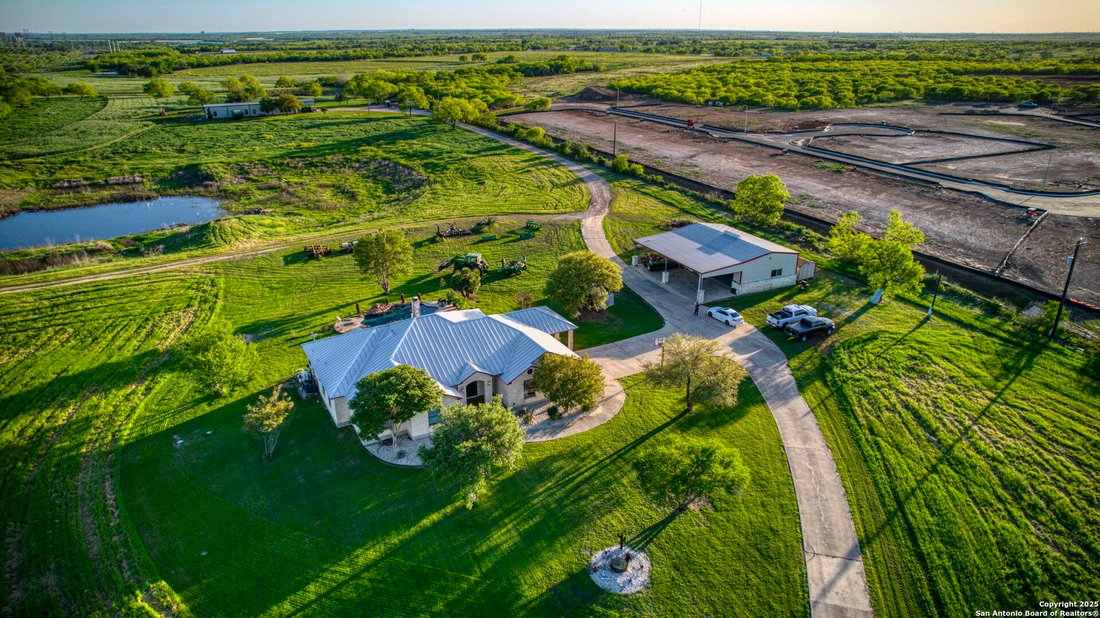 Farm Ranch in San Antonio, Texas, United States 3 - 15079292