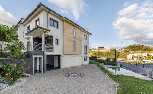 House in Refojos de Basto, Outeiro e Painzela, Braga, Portugal 1