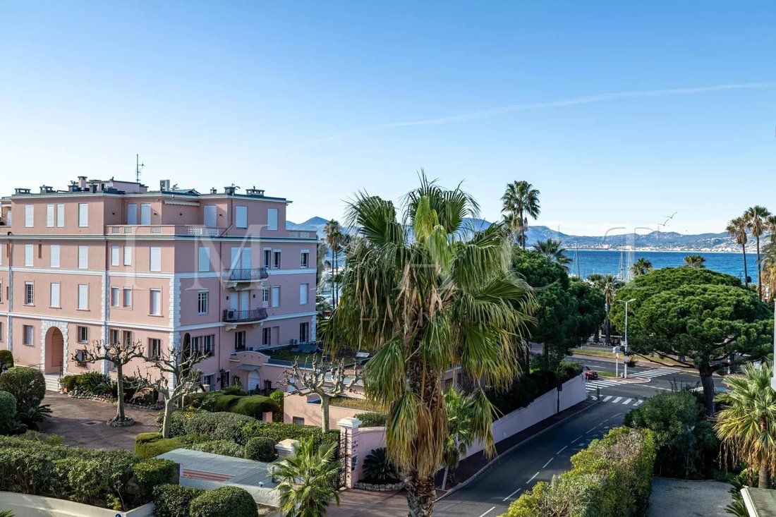 Cannes Croisette Sea View In Cannes, Provence Alpes Côte D'azur, France ...