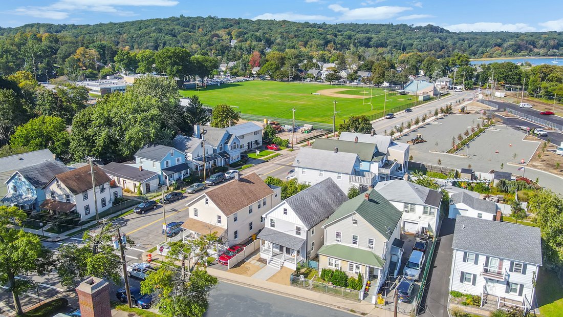 Apartment in Upper Brookville, New York, United States 2 - 15078921