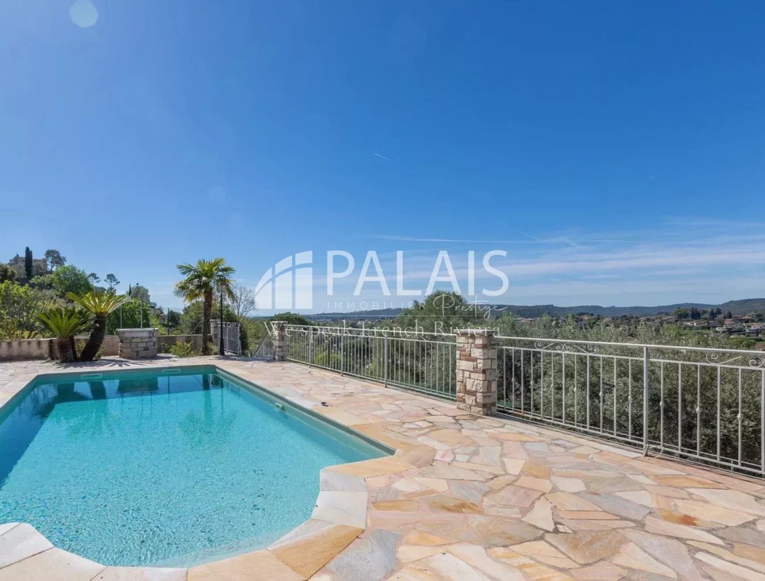 Villa in Saint-Paul-de-Vence, Provence-Alpes-Côte d'Azur, France 1 - 14245613