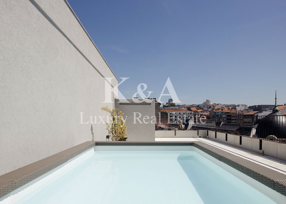Apartment in Cedofeita, Santo Ildefonso, Se, Miragaia, Sao Nicolau e Vitoria, Porto District, Portugal 1 - 15078588