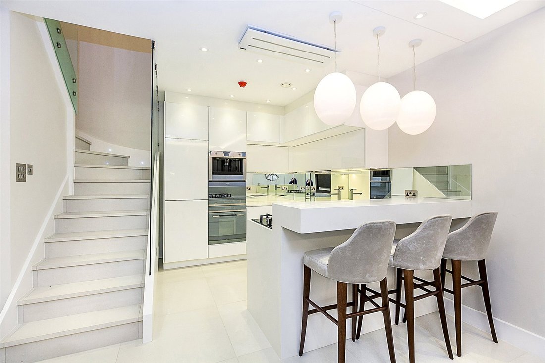 House in Bayswater, Westminster, England 2 - 15078368