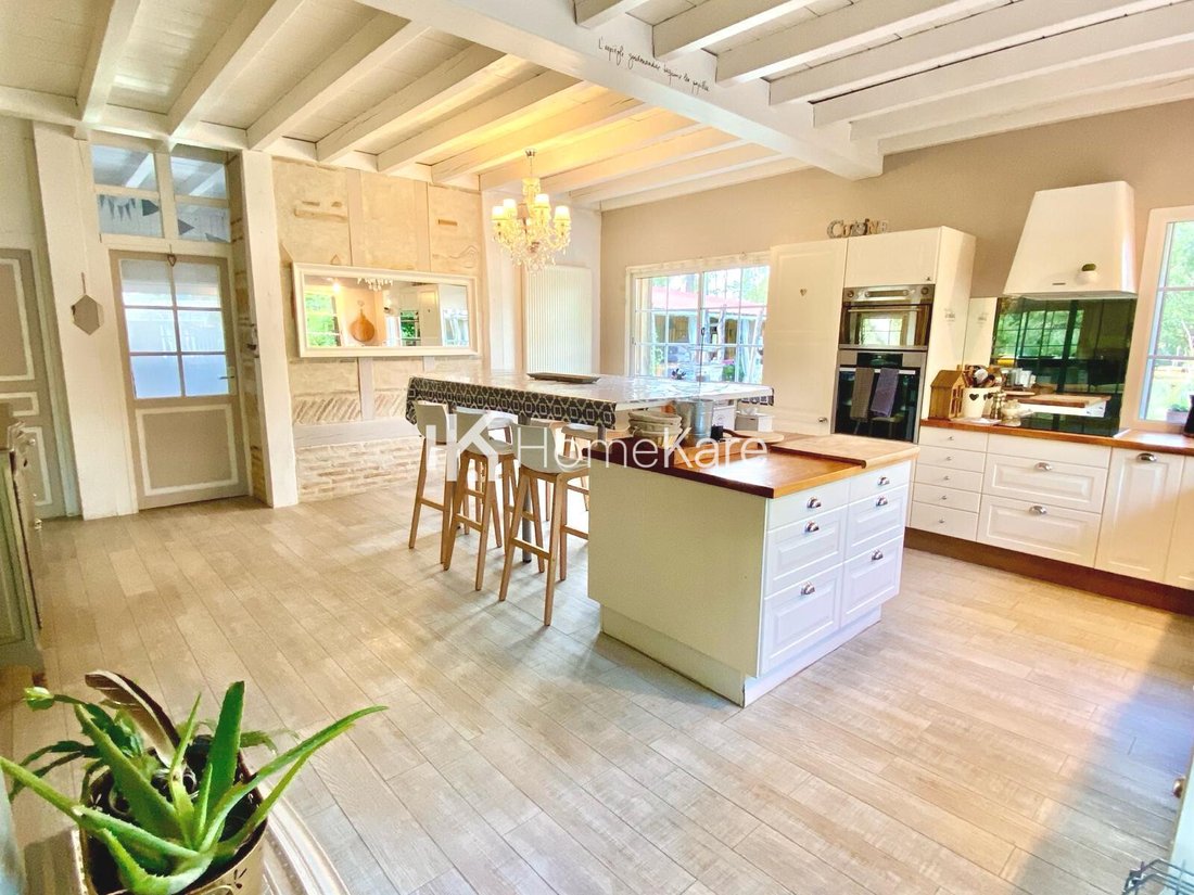 Le Teich House In Le Teich, Nouvelle Aquitaine, France For Sale (15082610)