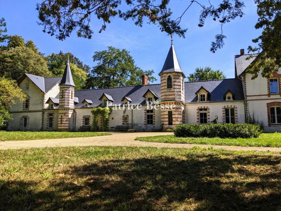 Château des Mots: Hervé Bazin’s Literary Haven in Anjou’s Golden Light