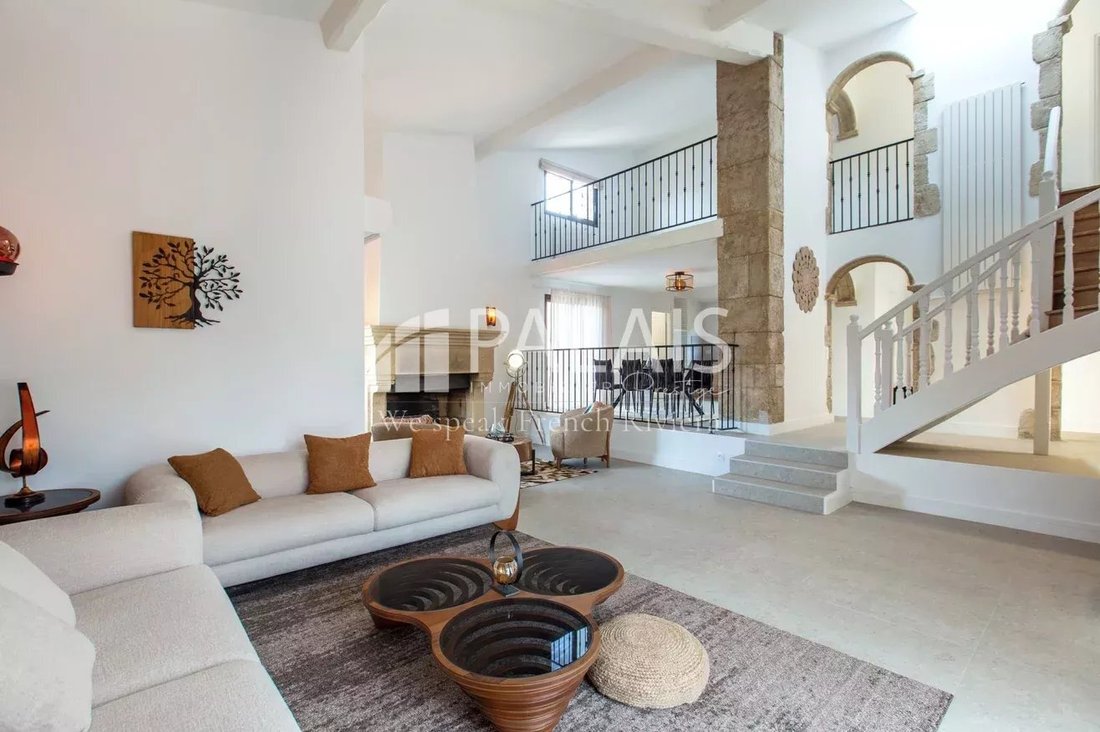 Villa in Valbonne, Provence-Alpes-Côte d'Azur, France 3 - 14461773