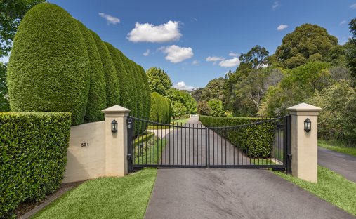 House in Galston, New South Wales, Australia 1