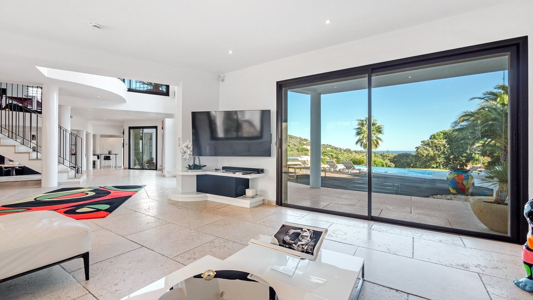 House in Grimaud, Provence-Alpes-Côte d'Azur, France 5 - 10893192