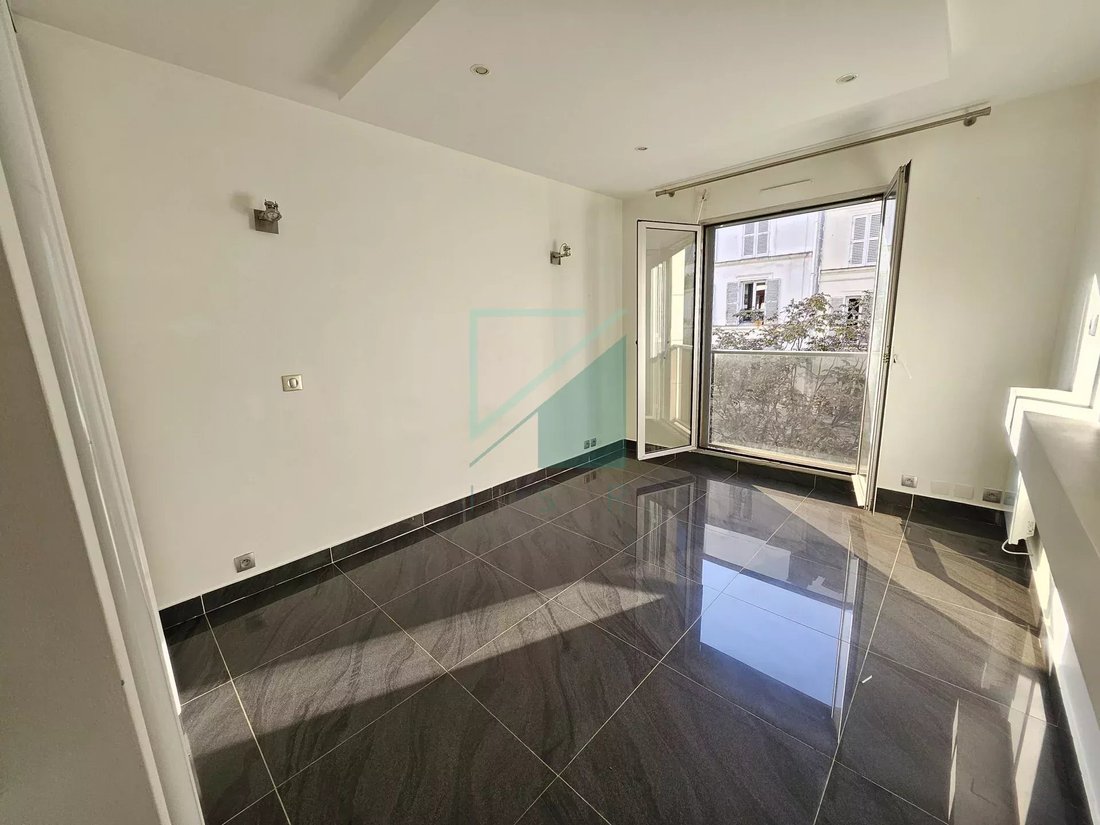 Apartment in Paris, Île-de-France, France 5 - 15084632