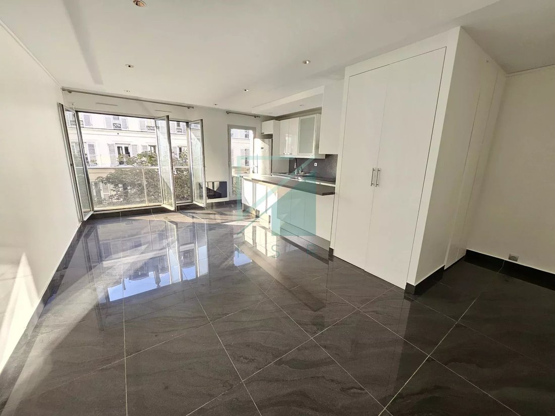 Apartment in Paris, Île-de-France, France 3 - 15084632