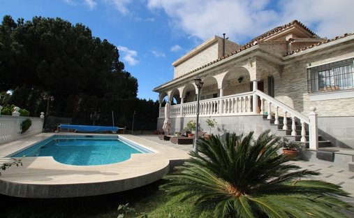 Villa en Elviria-Cabopino, Marbella, España 1