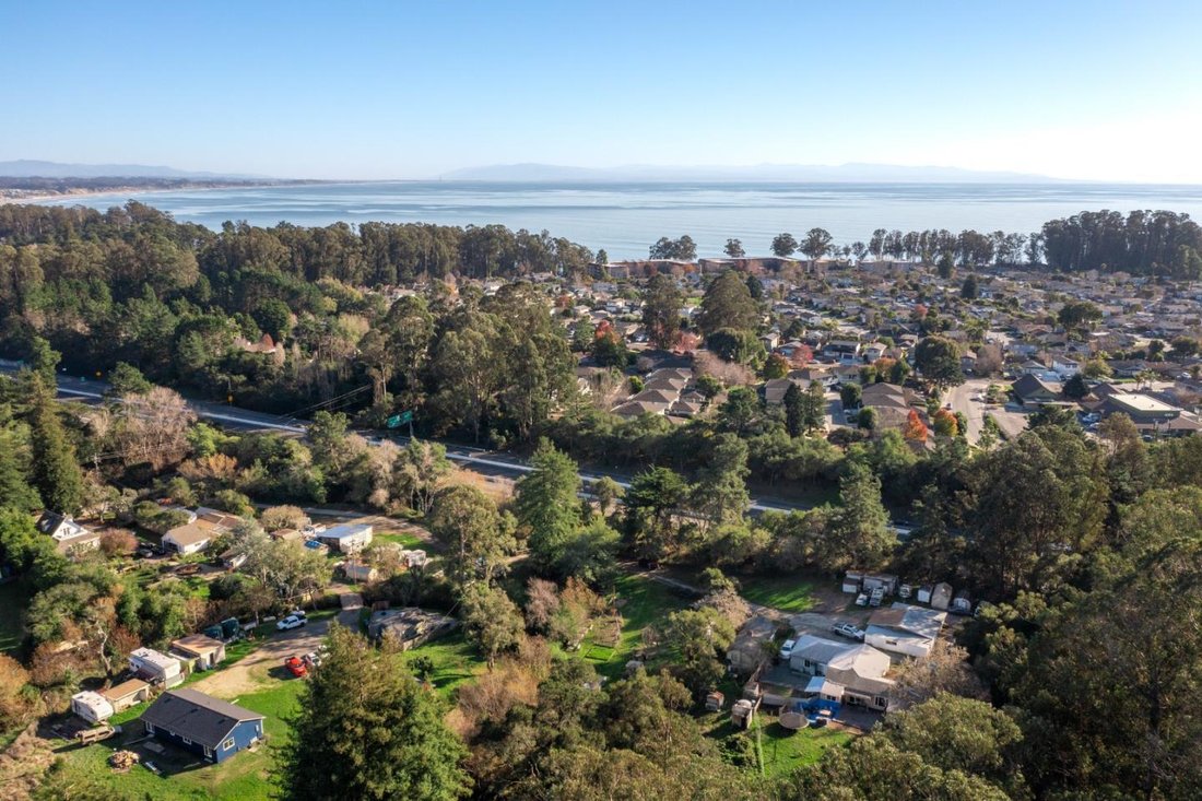 House in Soquel, California, United States 2 - 15084633