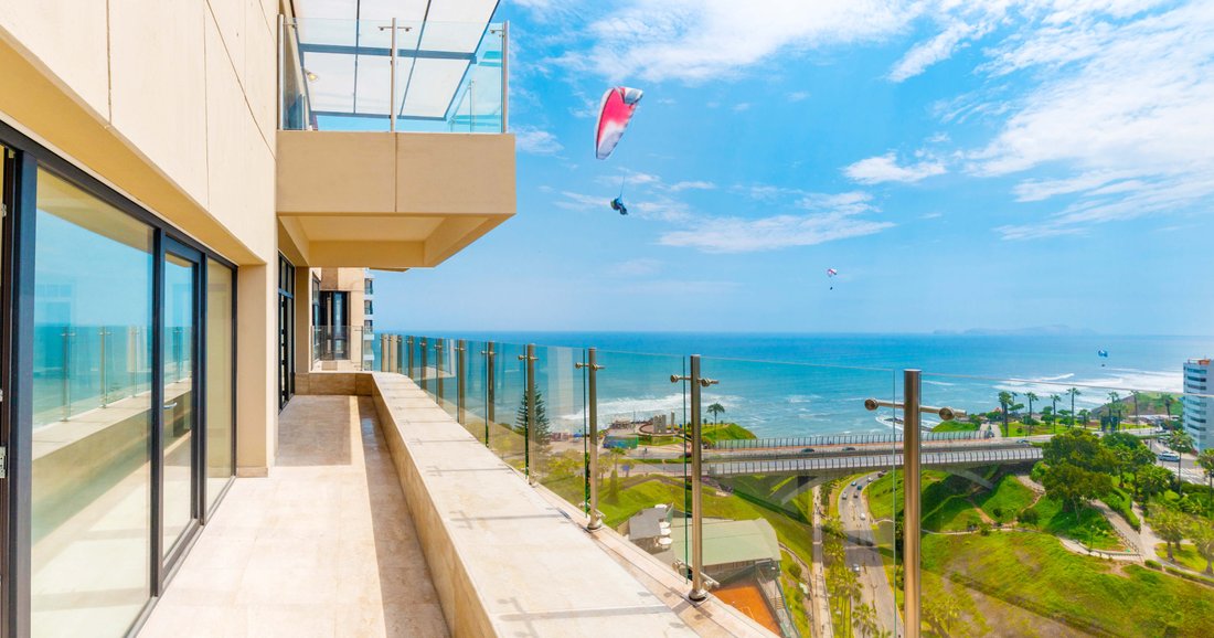 Apartment in Miraflores, Metropolitan Municipality of Lima, Peru 1 - 15084089