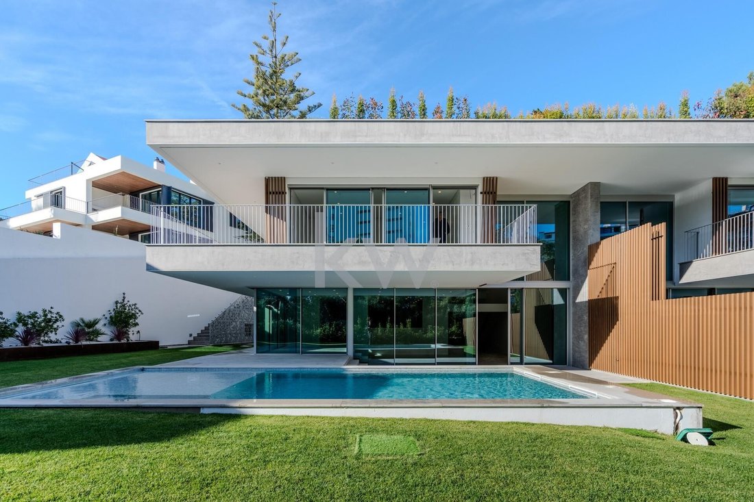 Townhouse in Cascais e Estoril, Lisbon, Portugal 1 - 15084555