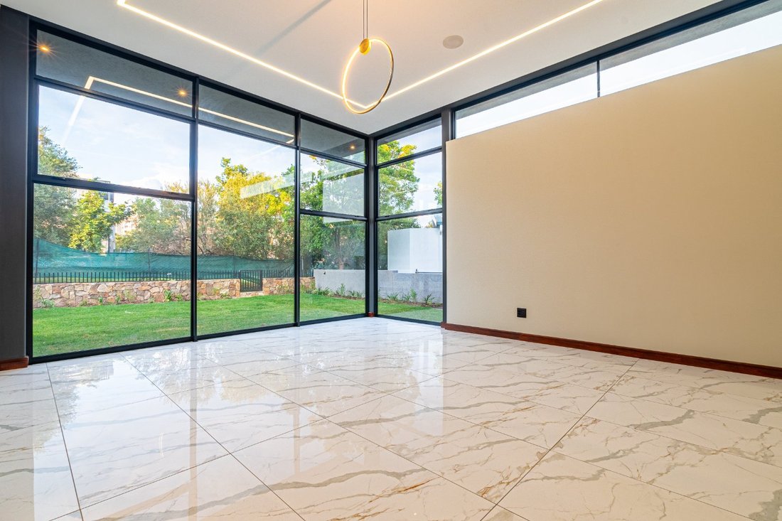 House in Midrand, Gauteng, South Africa 5 - 15085854
