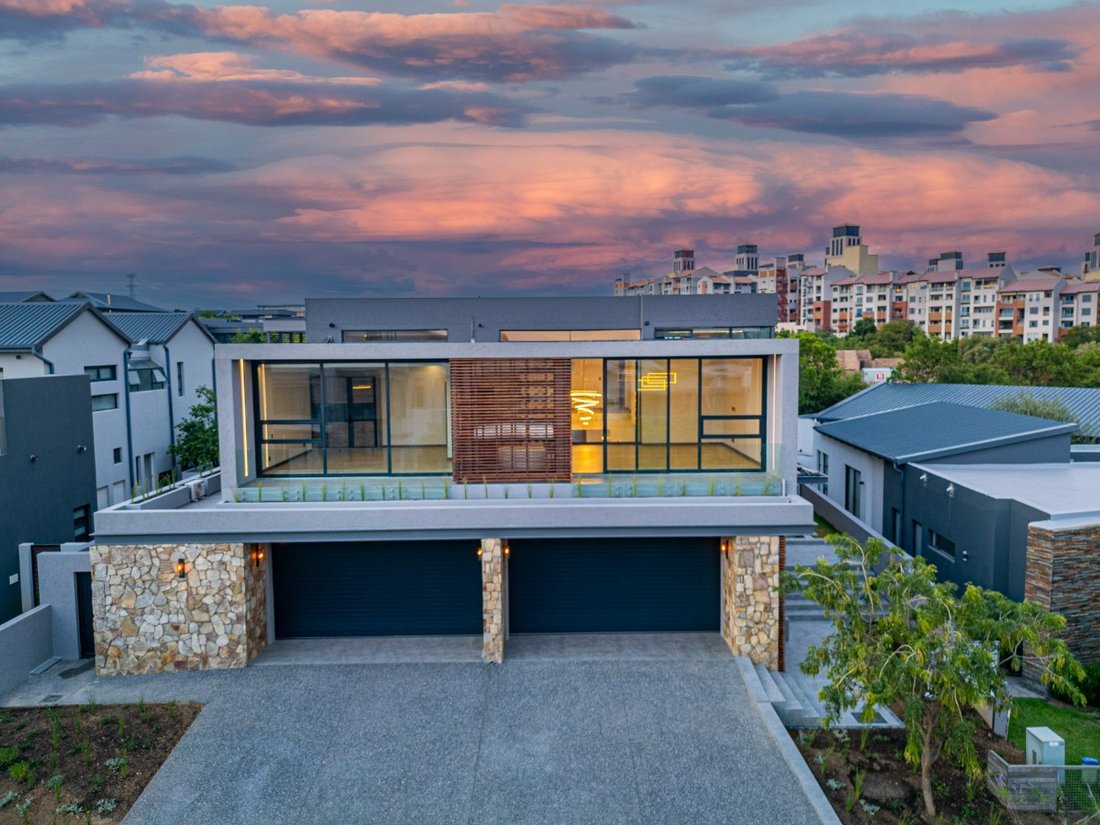 House in Midrand, Gauteng, South Africa 2 - 15085854
