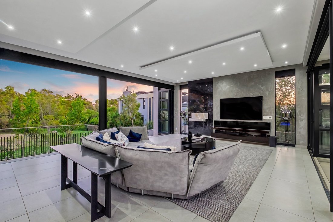 House in Midrand, Gauteng, South Africa 5 - 15086127