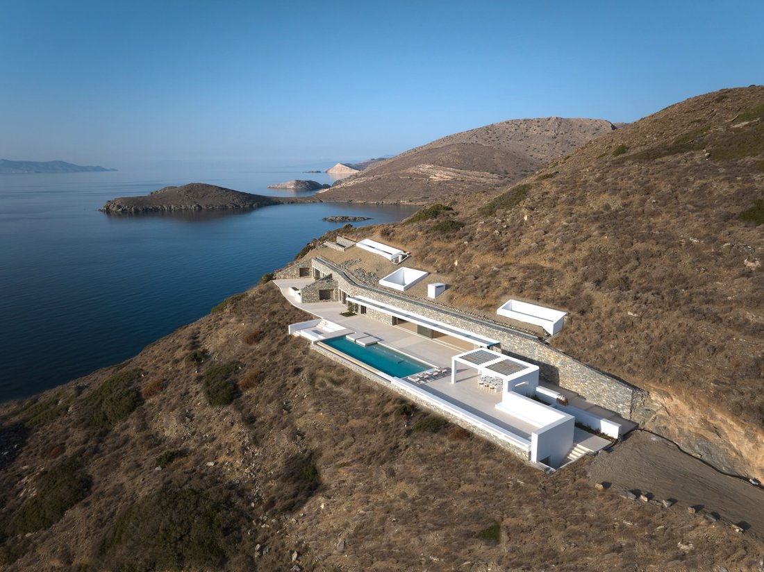 House in Syros, Aegean, Greece 2 - 15086081
