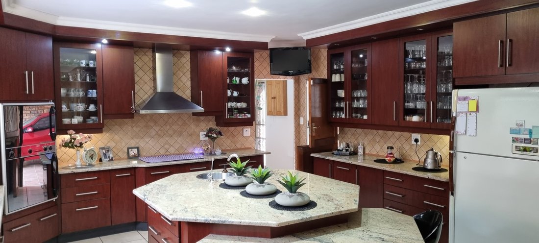 House in Meyerton Ext 6, Vaal Marina, South Africa 4 - 15086083
