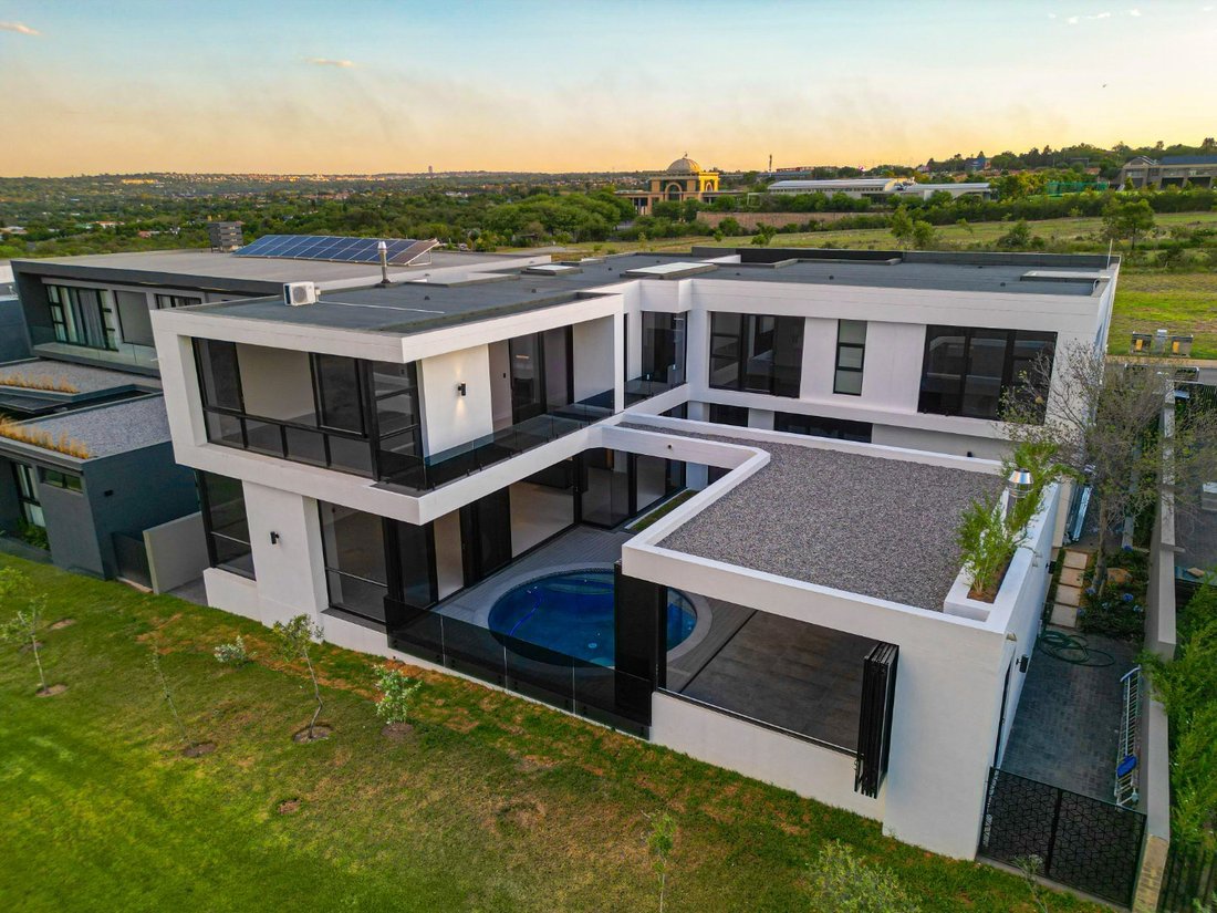 House in Riverglen, Gauteng, South Africa 4 - 15086299