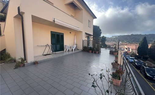 House in Porto Azzurro, Tuscany, Italy 1
