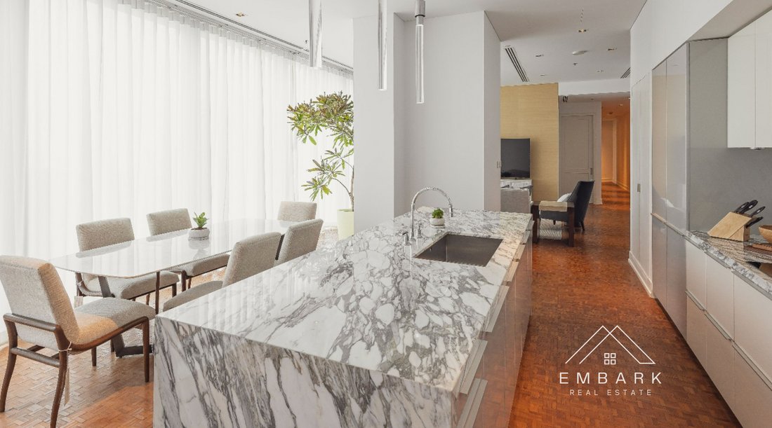 Luxurious 2+1 Bedroom Residence at The Ritz-Carlton Residences, Bangkok
