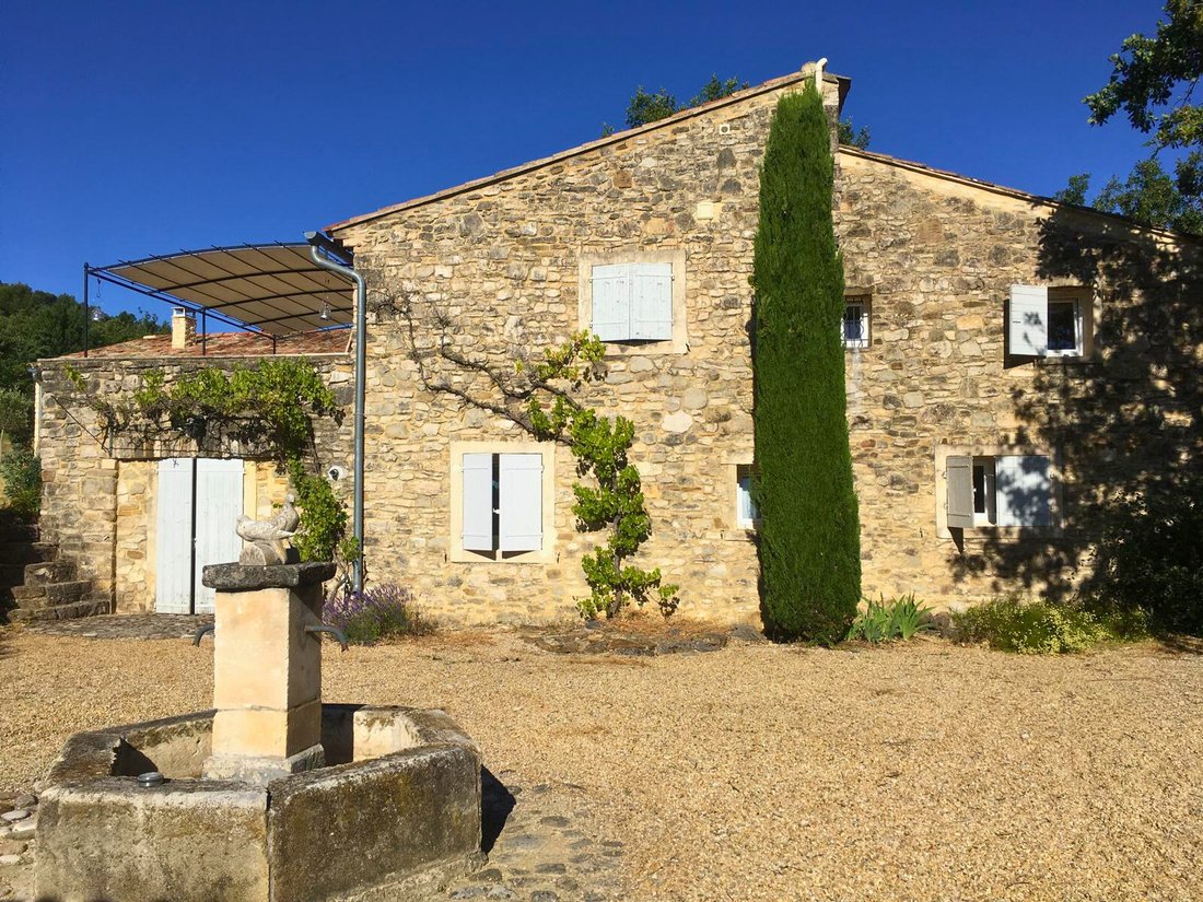 House in Céreste-en-Luberon, Provence-Alpes-Côte d'Azur, France 2 - 15087114