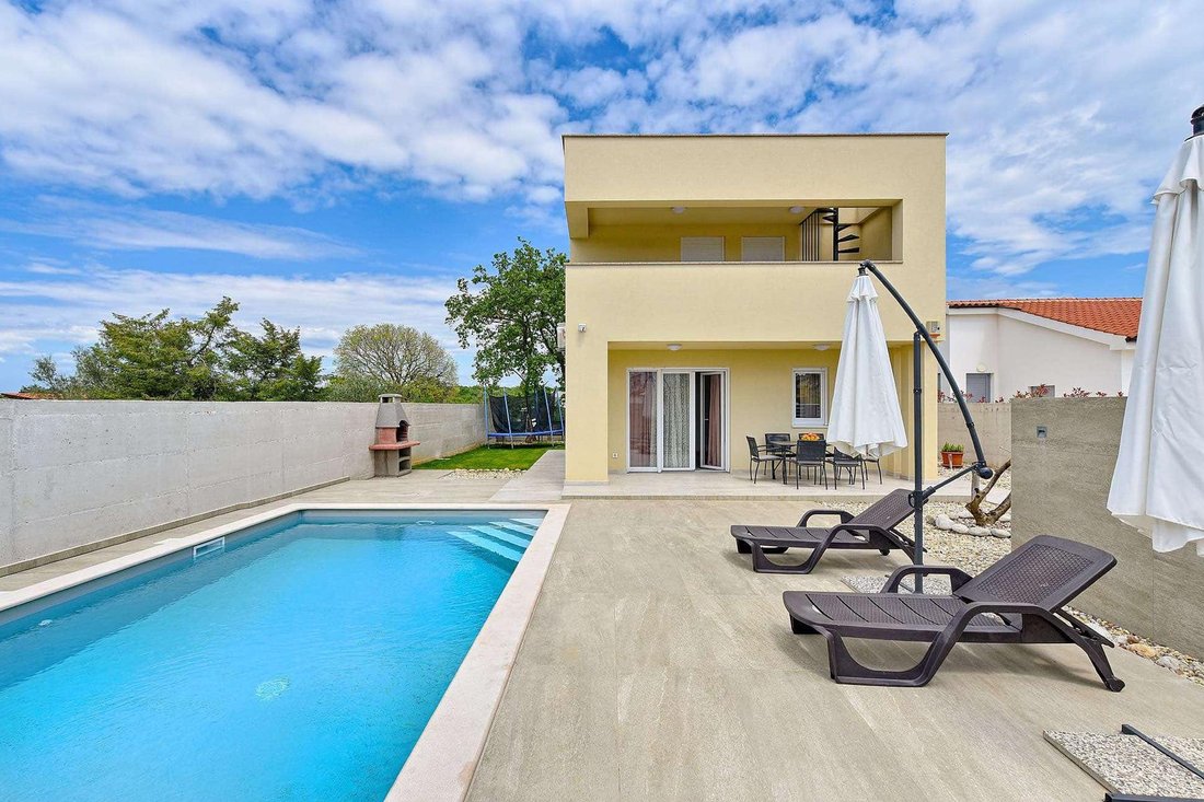Villa in Peroj, Istria County, Croatia 2 - 15088667