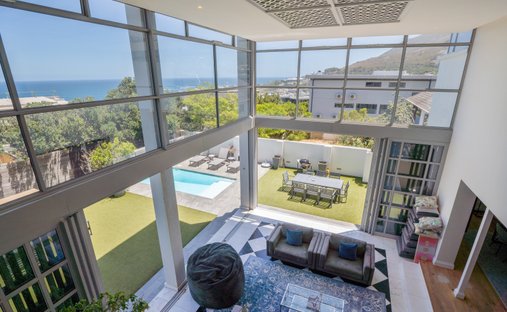 Villa in Cape Town, Western Cape, South Africa 1