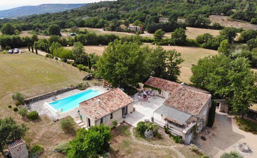 House in Céreste-en-Luberon, Provence-Alpes-Côte d'Azur, France 1