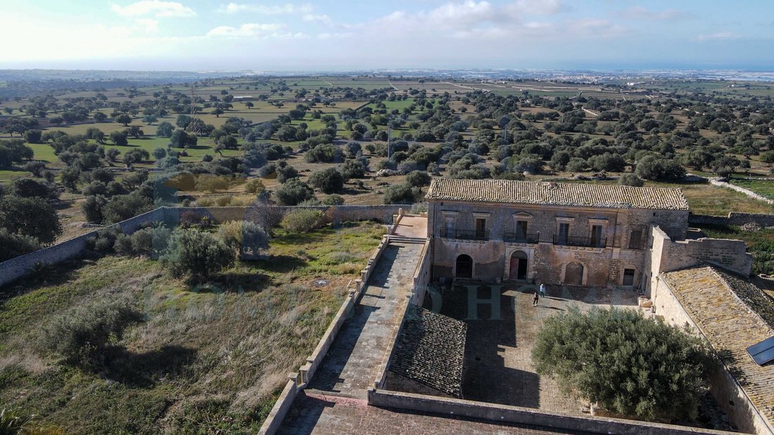 Villa in Archimede - Napoleone Colajanni, Ragusa, Sicily 1 - 15088851