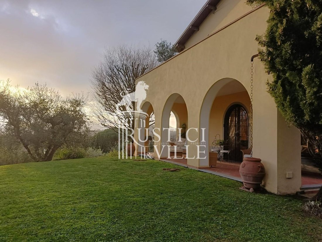 Villa a Lucca, Toscana, Italia 2 - 15088612