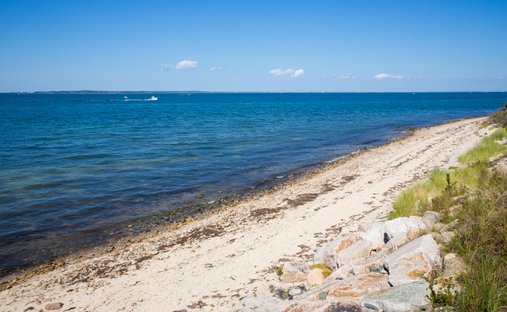 Land in West Tisbury, Massachusetts, United States 1