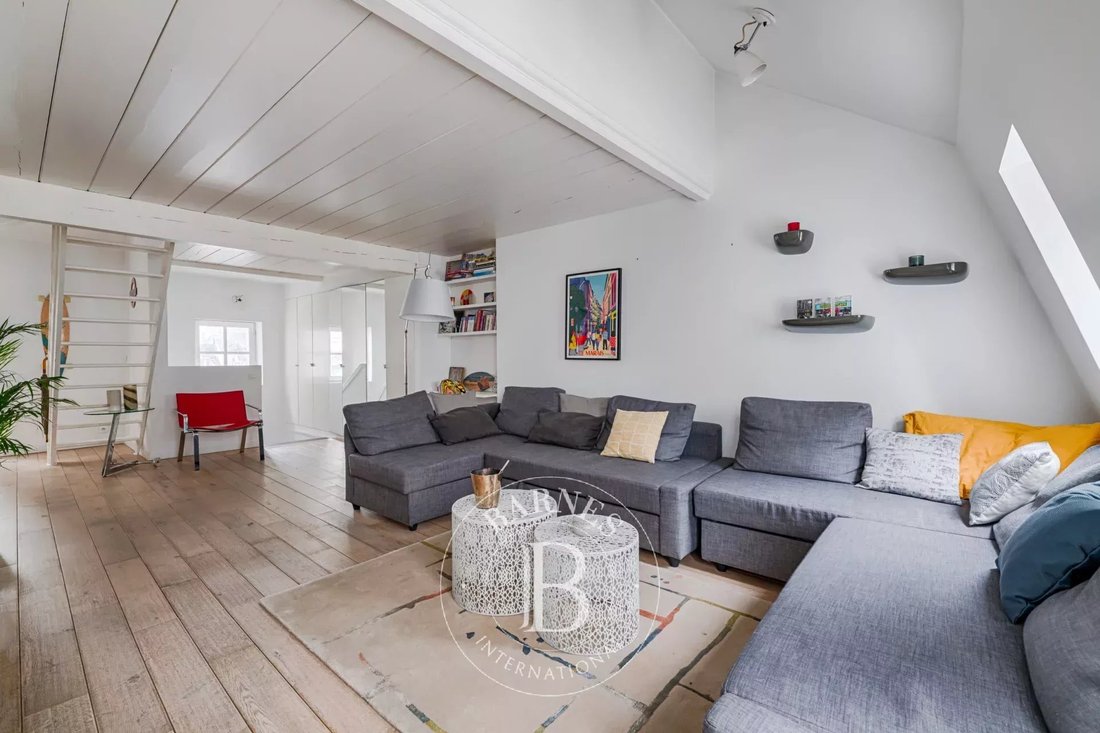 Apartment in Paris, Île-de-France, France 4 - 12399652