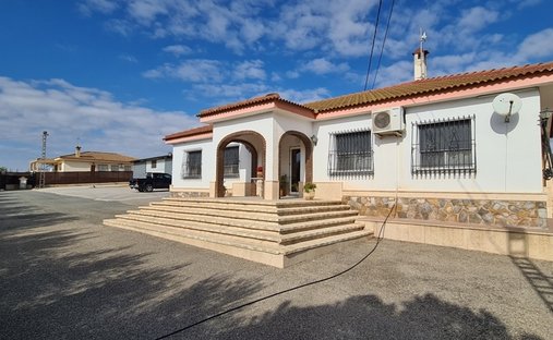 Villa in Orihuela, Land Valencia, Spanien 1