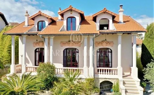 House in Vallergues, Cannes, France 1