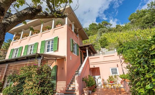 Villa in Perticata-Bonascola-Nazzano, Marina di Carrara, Tuscany 1