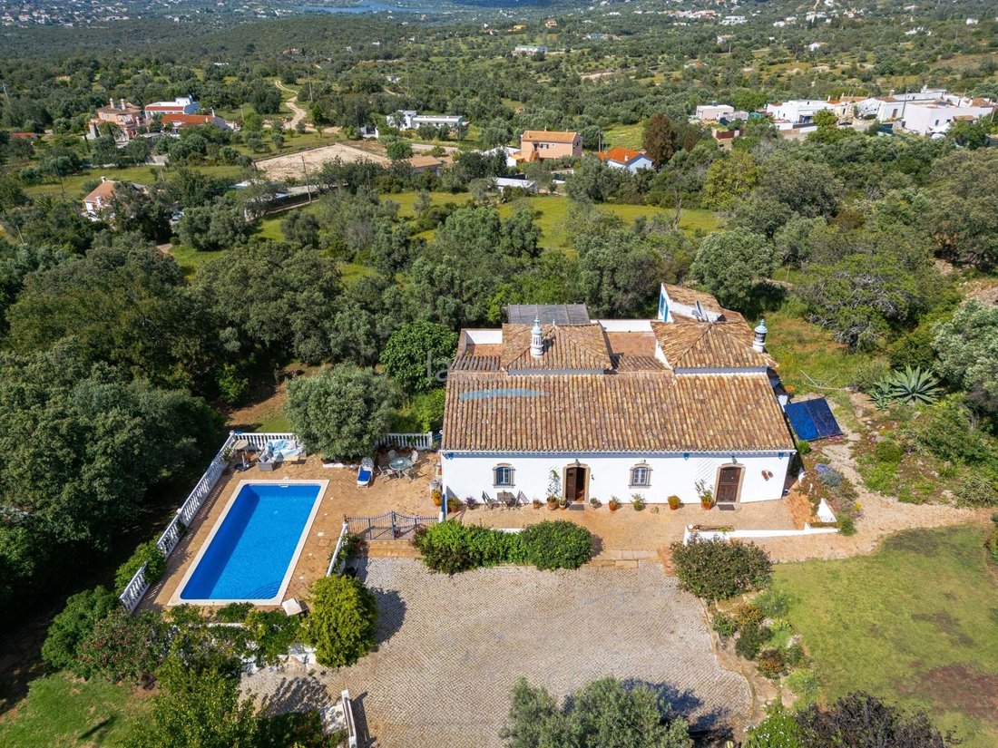 Villa in Santa Barbara de Nexe, Algarve, Portugal 3 - 15090295