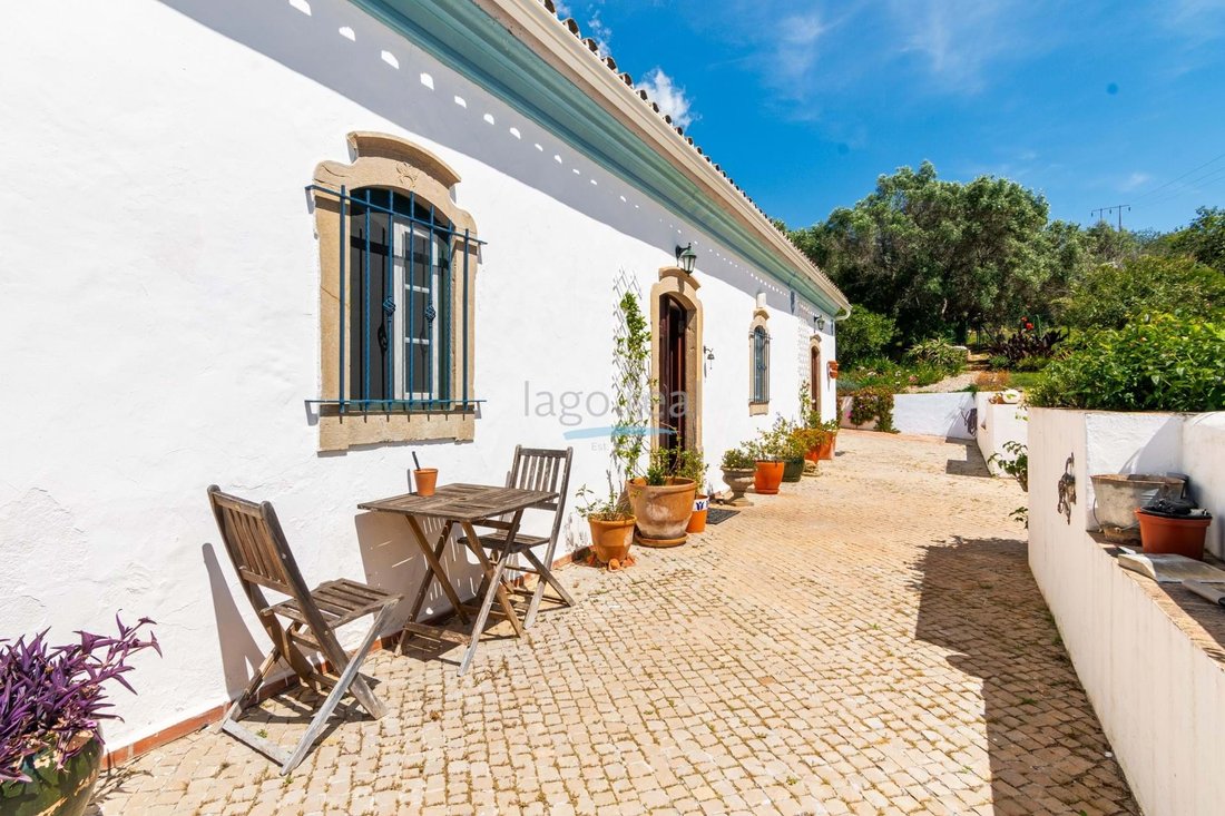 Villa in Santa Barbara de Nexe, Algarve, Portugal 2 - 15090295