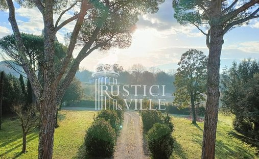 Villa a Lucca, Toscana, Italia 1