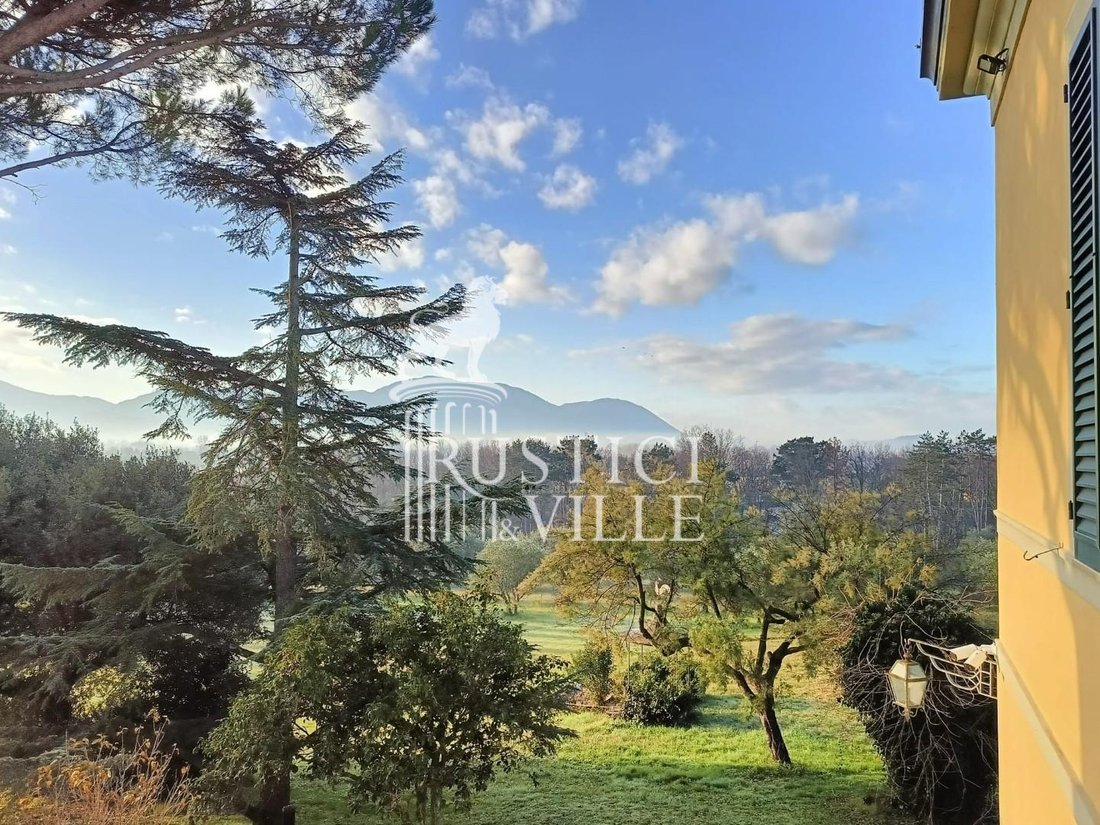 Villa a Lucca, Toscana, Italia 2 - 15092050