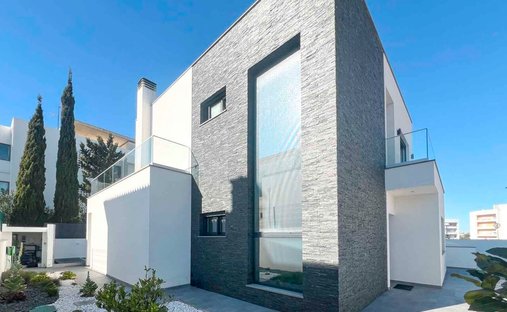 House in Portimao, Algarve, Portugal 1