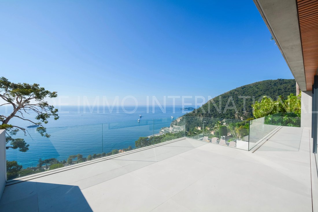 Villa in Èze, Provence-Alpes-Côte d'Azur, France 2 - 12607626