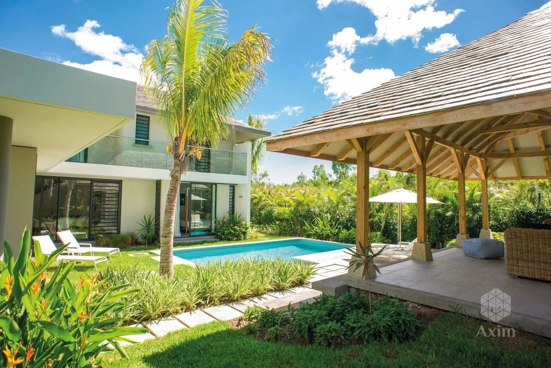 Villa in Tamarin, Rivière Noire District, Mauritius 1 - 11088124