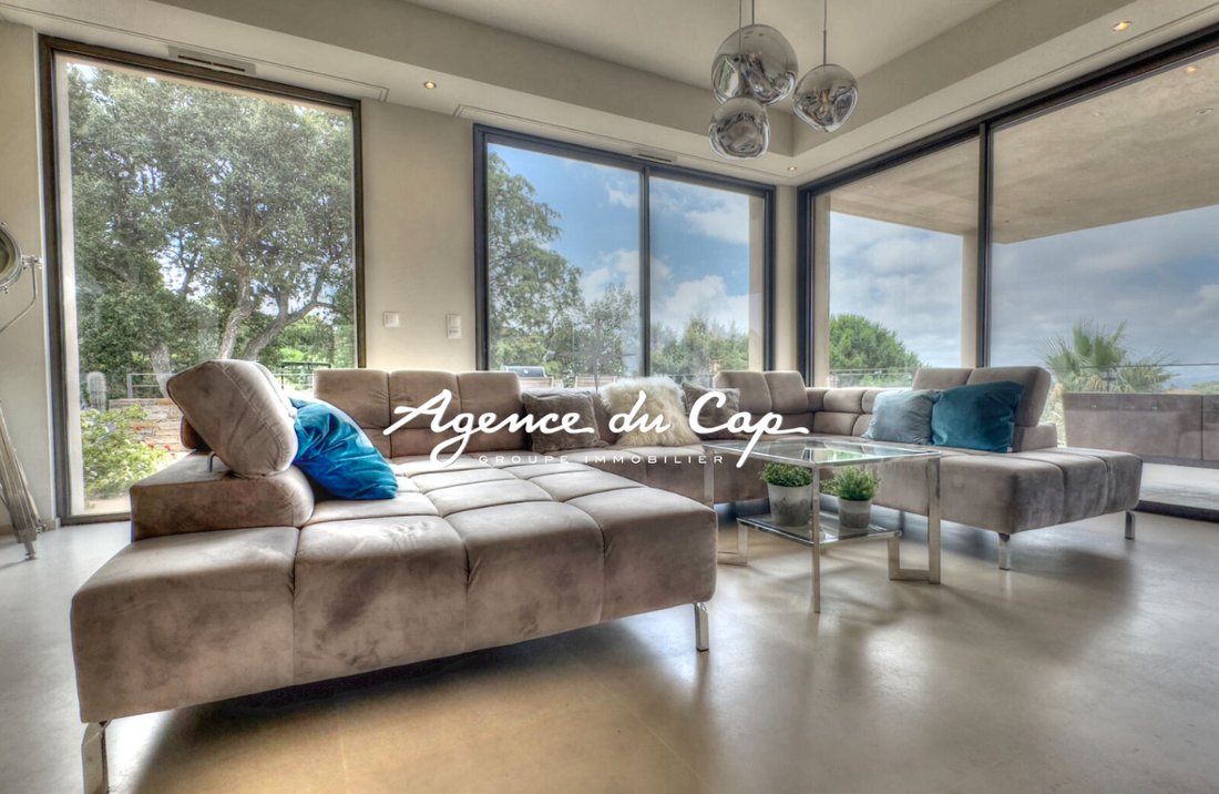 Villa in Grimaud, Provence-Alpes-Côte d'Azur, France 5 - 15095915