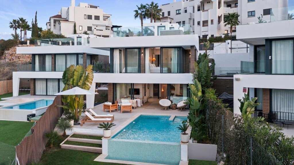 Villa in Estepona, Andalusia, Spain 4 - 15095970