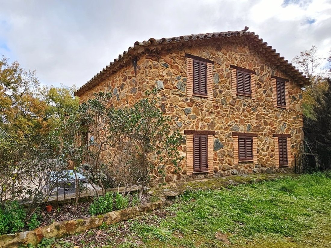 Autres à Galaroza, Andalousie, Espagne 5 - 14975665