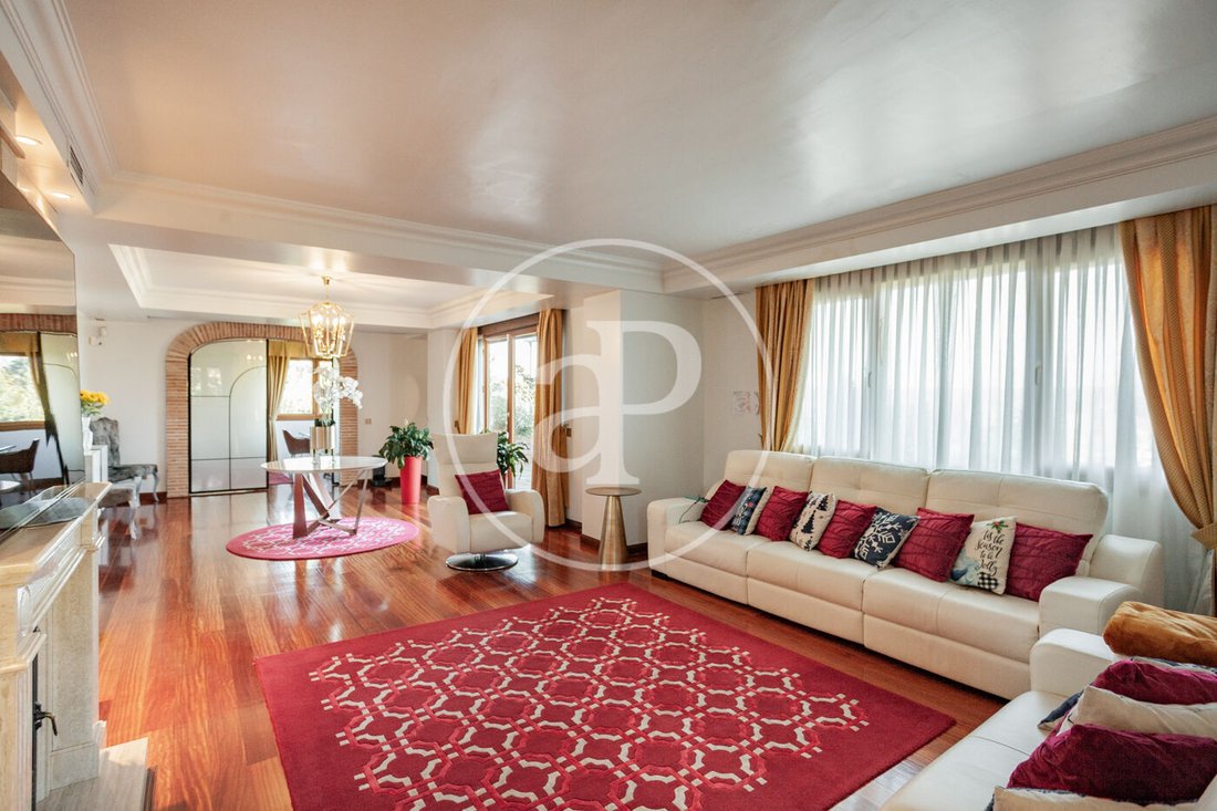 Villa in Pozuelo de Alarcon, Comunidad de Madrid, Spain 3 - 15095287